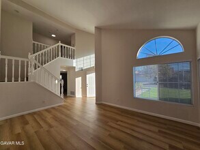 2007 Willowbrook Ave in Palmdale, CA - Building Photo - Building Photo