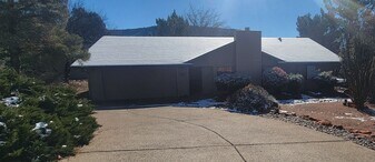30 Quartz Dr in Sedona, AZ - Building Photo