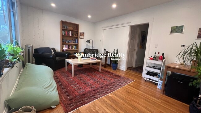 24 Chetwynd Rd, Unit 1