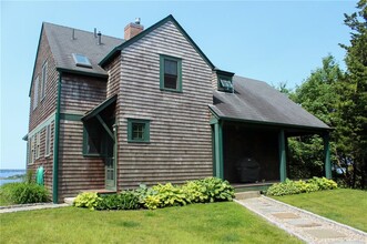 3 Monkey Wrench Ln in Bristol, RI - Building Photo - Building Photo