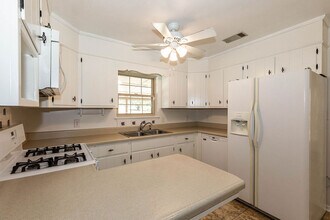 404 E First St in Springfield, GA - Building Photo - Building Photo