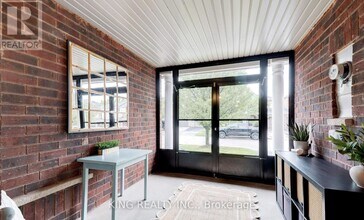 5647 Stella Ln in Burlington, ON - Building Photo - Building Photo