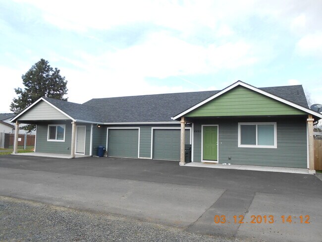 property at 4463-4465 Blueberry Ln NE