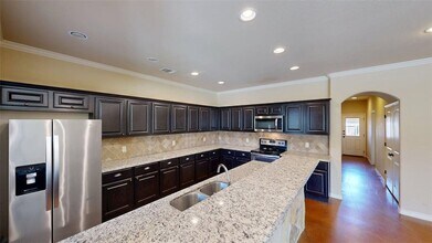 3007 Towers Pkwy in College Station, TX - Building Photo - Building Photo