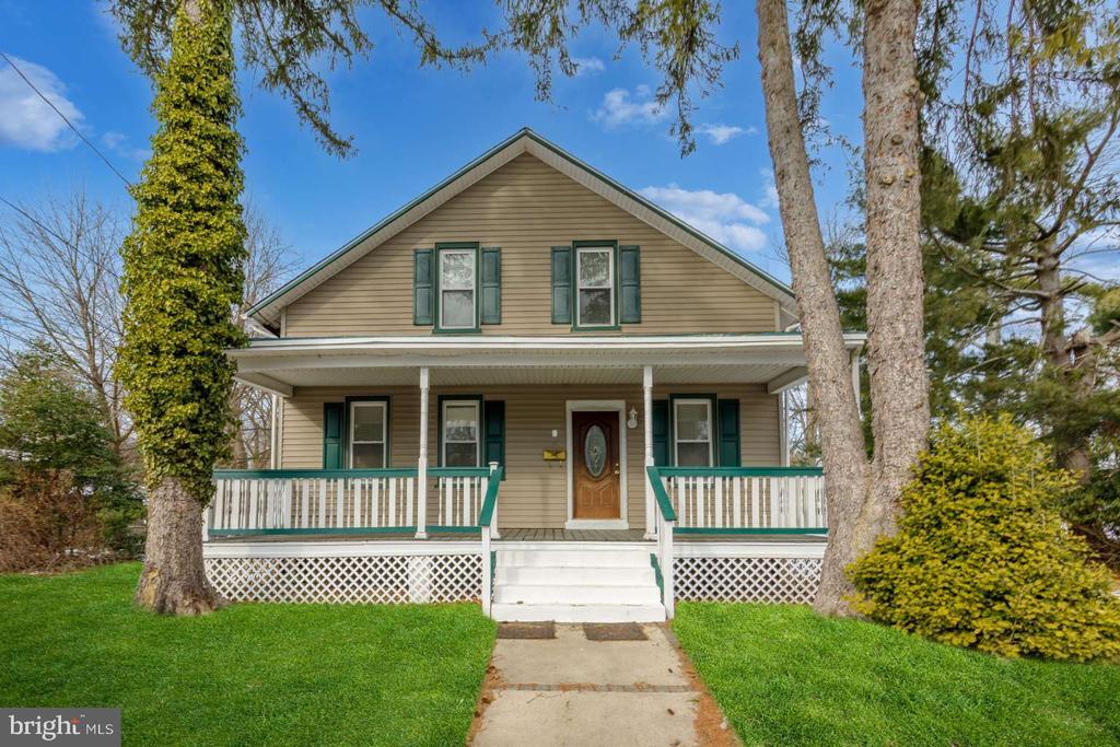 38 Brenwal Ave in Ewing Township, NJ - Building Photo