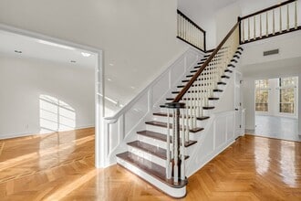 415 Megan Ln in Columbus, MS - Foto de edificio - Building Photo