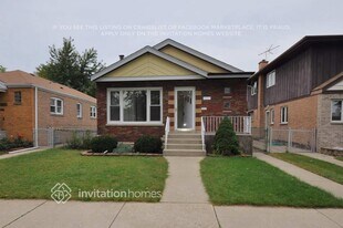 5850 S Natchez Ave in Chicago, IL - Building Photo