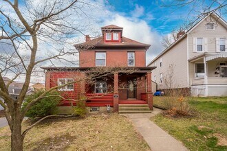 615 Vine St in Coraopolis, PA - Building Photo - Building Photo