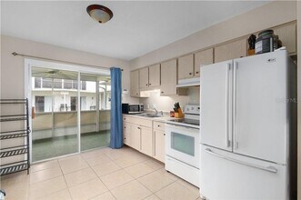 1003 Dora Ave in Tavares, FL - Building Photo - Building Photo