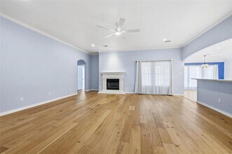 835 Evergreen Ln in Burleson, TX - Building Photo - Building Photo