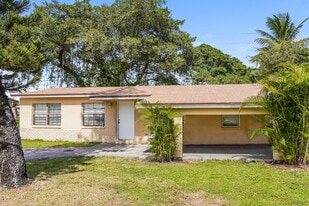 3401 NW 18th Pl in Lauderhill, FL - Building Photo