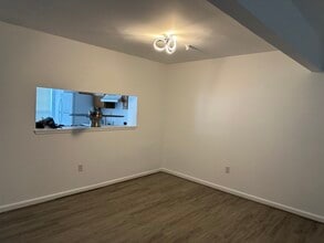 6113 Lands End Ct in Bryans Road, MD - Foto de edificio - Building Photo