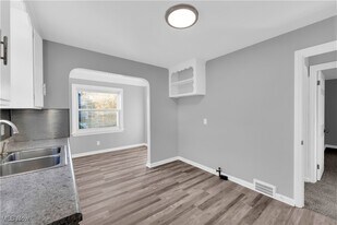 3424 Fortune Ave in Parma, OH - Building Photo