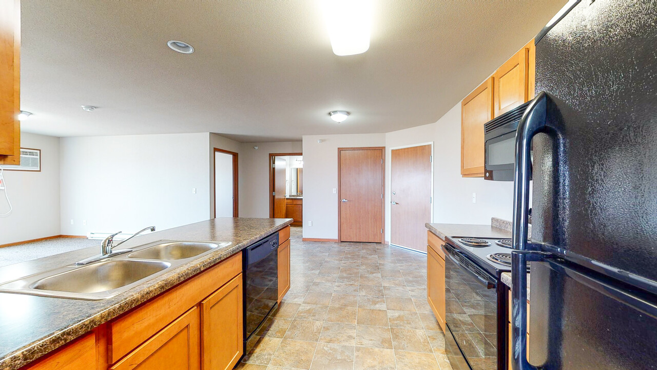 Bakken Ridge Apartments Photo