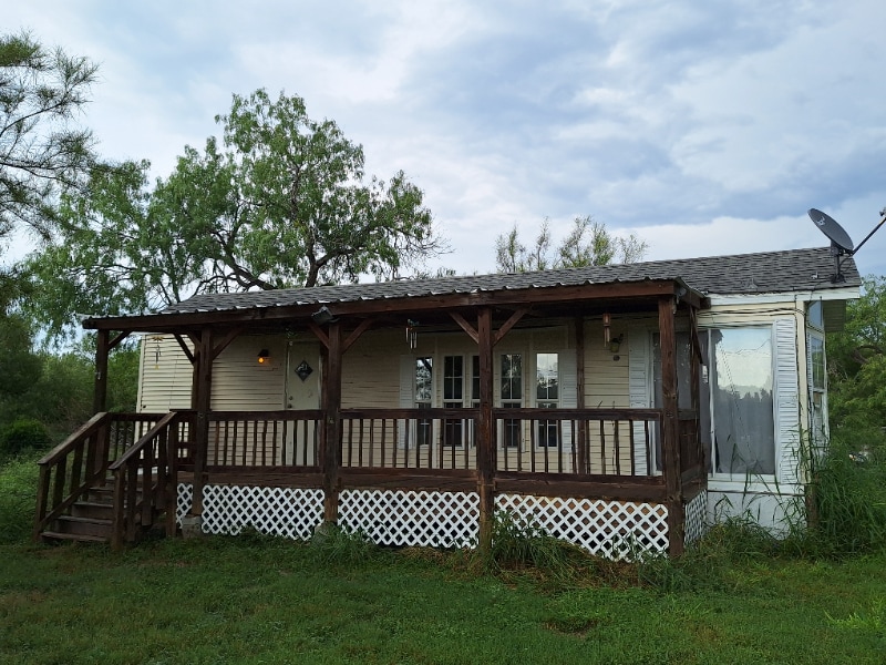 15012 County Rd 1876 in Odem, TX - Building Photo