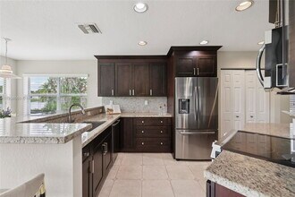 16710 NW 12th St in Pembroke Pines, FL - Building Photo - Building Photo