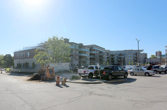 The Clarence in Vaughan, ON - Building Photo - Building Photo