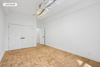401 W 56th St in New York, NY - Building Photo - Building Photo