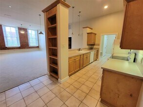 2315 Harborside Dr in Galveston, TX - Building Photo - Building Photo