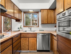3621 SW Pomona St in Portland, OR - Building Photo - Building Photo