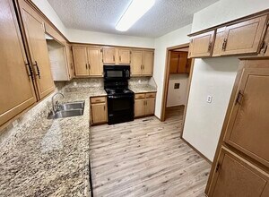 609 Ann Ave in Ada, OK - Building Photo - Building Photo