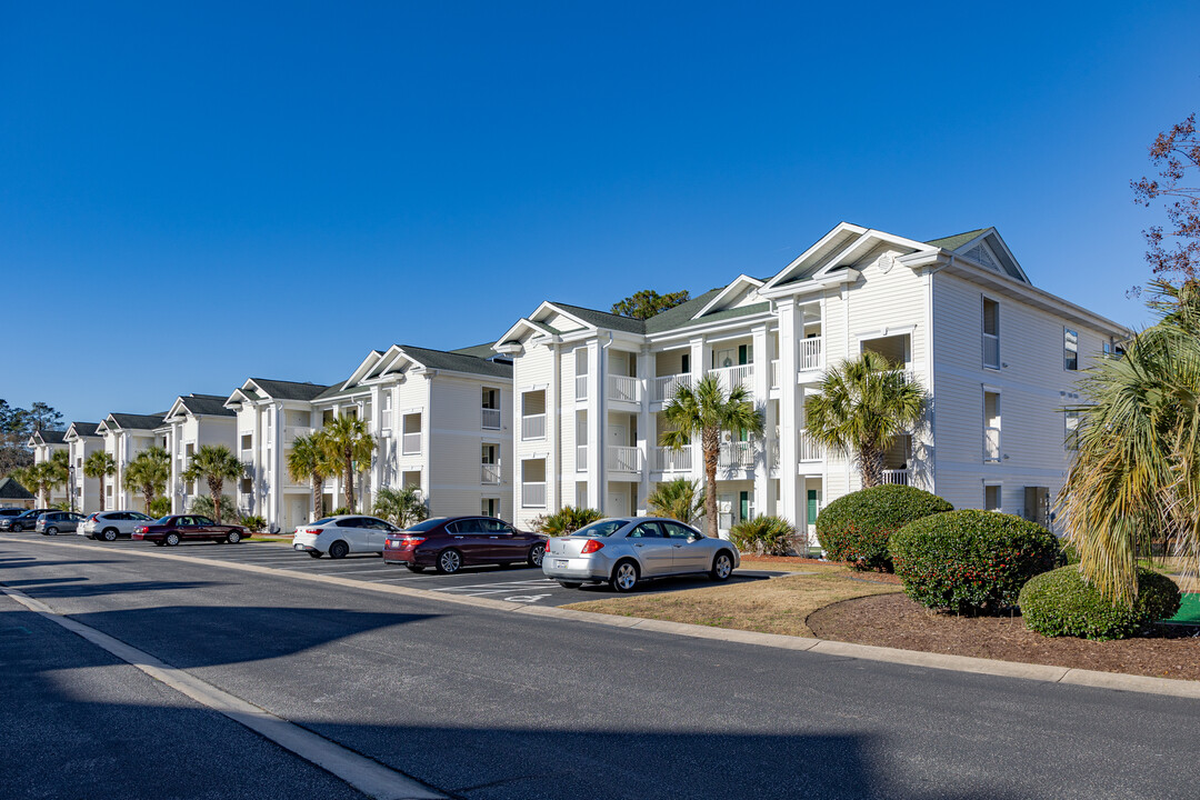 Buck Creek Condominiums in Longs, SC - Foto de edificio