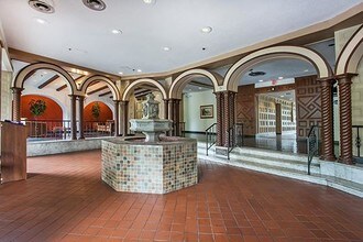 Premier at Cherry Hill in Cherry Hill, NJ - Foto de edificio - Interior Photo