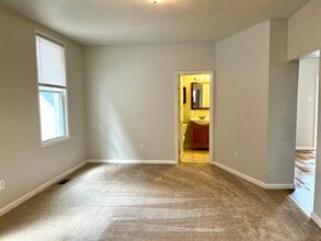 241 W 9th Ave, Unit Apt 1 in West Homestead, PA - Building Photo - Building Photo