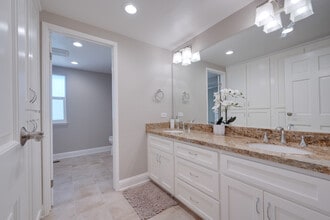 2308 Caballo Ranchero Dr, Unit lower in Diablo, CA - Foto de edificio - Building Photo