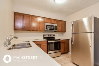 706 Holly Terrace in Brandon, FL - Building Photo - Building Photo