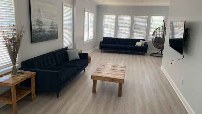 property at 6624 Ventnor Ave