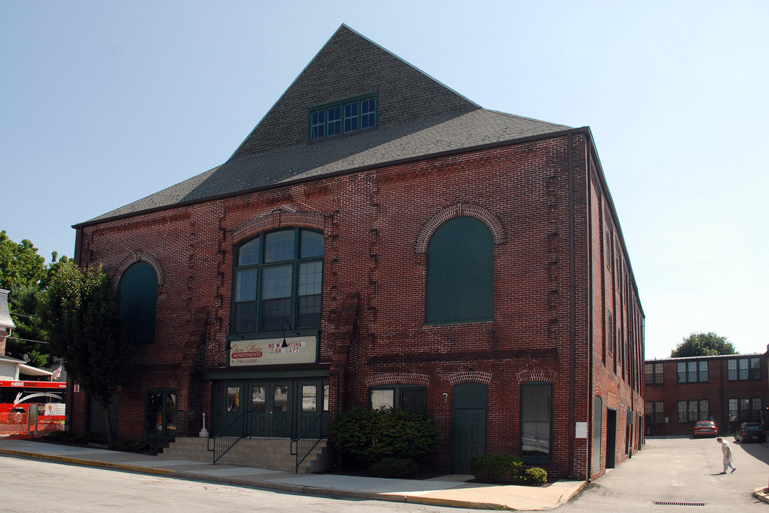 Opera House Apartments in Red Lion, PA - Building Photo