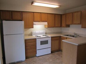 160 Aloha Ln in Shelton, WA - Building Photo - Building Photo