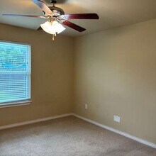835 E College St in Princeton, TX - Foto de edificio - Building Photo