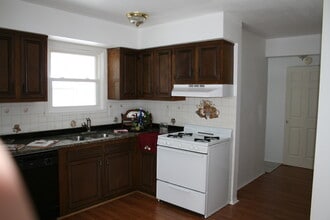 11455 W Forest Home Ave in Franklin, WI - Building Photo - Building Photo