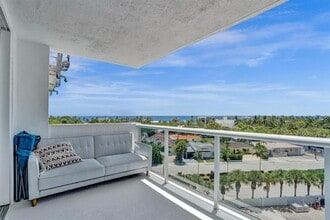 2715 N Ocean Blvd in Fort Lauderdale, FL - Building Photo - Building Photo