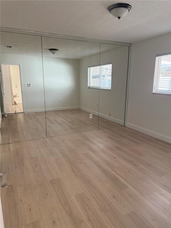 11417 NW 87th Pl in Hialeah Gardens, FL - Building Photo - Building Photo