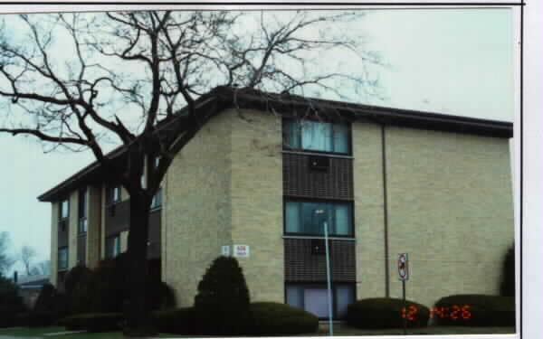 634 Sibley Blvd in Calumet City, IL - Building Photo - Building Photo