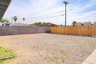 11207 W Oregon Ave in Youngtown, AZ - Building Photo - Building Photo