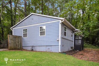 2500 Swallow Cir SE in Atlanta, GA - Building Photo - Building Photo