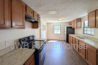 6977 Hafford Ln in Jacksonville, FL - Building Photo - Building Photo