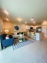 440 NW 11th St in Florida City, FL - Building Photo