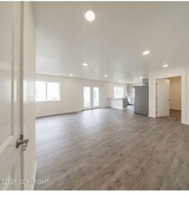 445 Idaho St in Anchorage, AK - Foto de edificio - Building Photo