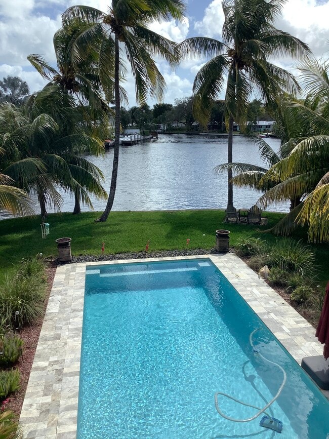 3020 NE 15th Ave, Unit Studio