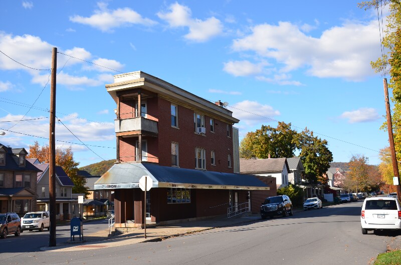 901 Hepburn St in Williamsport, PA - Building Photo