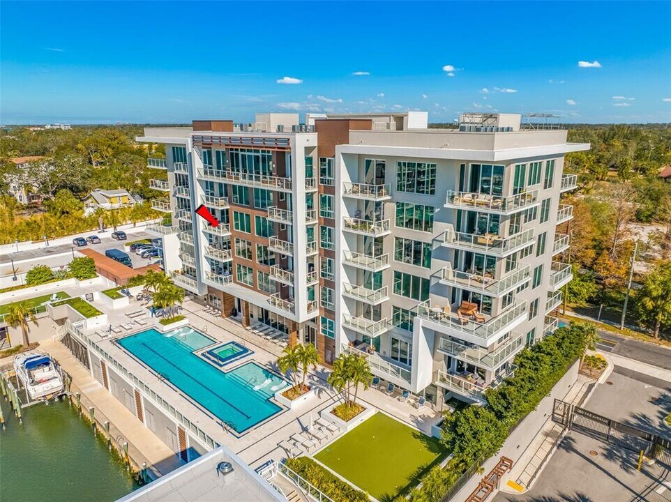 900 N Osceola Ave in Clearwater, FL - Building Photo