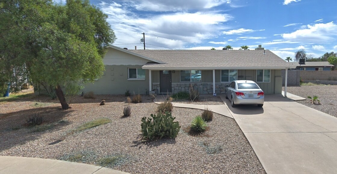 1429 S Roberts Rd, Unit 1429 S Roberts Road in Tempe, AZ - Building Photo