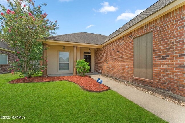 2934 Nicholson Lake Dr in Baton Rouge, LA - Building Photo - Building Photo