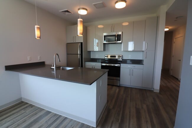 162 Washington St, Unit 1433