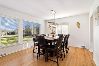 1555 Orchard Rd in Wheaton, IL - Building Photo - Building Photo
